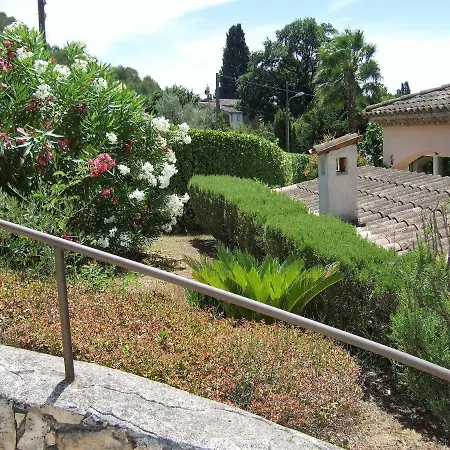 Au Vallon Rouge Maison d'hôtes *